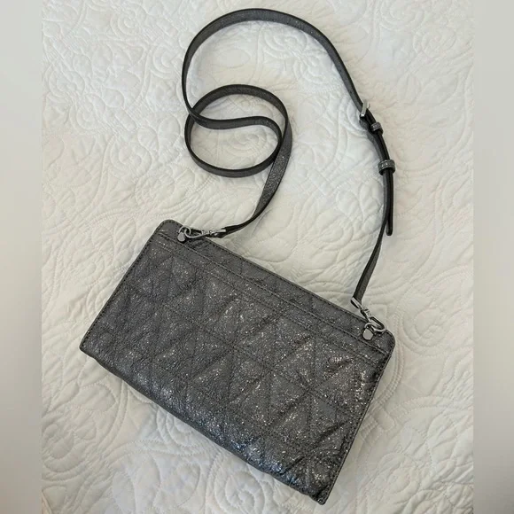 Michael Kors Convertible Crossbody Clutch EUC - Picture 13 of 15